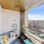 Exquisite 1-Bedroom Flat In North Kensington