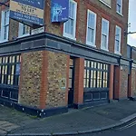 Livestay - London Chiswick Apartments With Free Parking