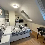 Kensal Lodge 2 Guest House