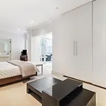 Maisonette Hyde Park