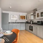 Amigos Nest - Farringdon - By Frankie Says