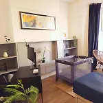 The Orange Garden 2 Bed Serviced Apartment Near Notting Hill Portobello Market
