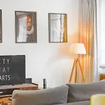 Central 2Bed Apartment Near Barbican & Farringdon Free Wifi By City Stay Aparts London