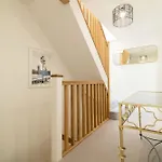 4 Bedrm House Greater London