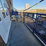 Large Room With Balcony Overlooking London