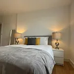 Beautiful 2Bed Flat London