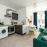Lv2 Shoreditch-Bricklane-Convenient-Central-Liverpoolstreet