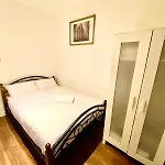 Entire One Bedroom Flat In Central London