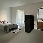 Delightful & Spacious Flat In London - Peckham