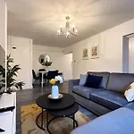 Jane Place In Putney - 3 Double Beds, Ideal For Families