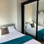 Charlton, Greenwich Luxury Self Check-In Rooms