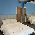 Luxurious Restful Studio Flat, Less Than 30 Mins From Centre!