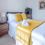 Double In Notting Hill, Private Minibar & Coffee