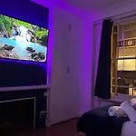 Apartment In Camden, Central Location