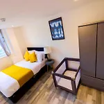 3 Bedroomflat-Free Parking-Wifi-Parking-8People