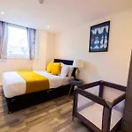 3 Bedroomflat-Free Parking-Wifi-Parking-8People