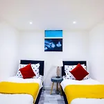3 Bedroomflat-Free Parking-Wifi-Parking-8People