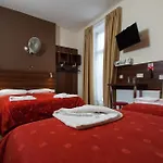 Marble Arch Inn