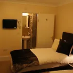 Sapphire Hotel London