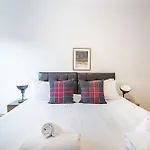 2 Bedroom Apartment By Av Stays Short Lets Southwark London With Free Wifi