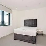 Luxury 2 Bedroom Apartment East London