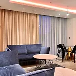 Luxury 2 Bedroom Apartment In Old Street, London