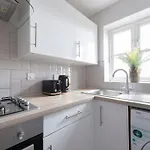 Lovely 2 Bedroom Condo With River & City View