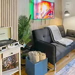 3Bed 2Bath With Garden Sauna & Hot Tub