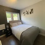 Letzi Private En-Suite Near Wembley