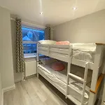 Flat F, 266 Bethnal Green Road
