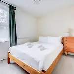 Guestready - Harrow Delight Near Recreation Ground