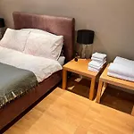 River Thames View Entire Apartment In The Most Cental London