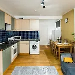 Serviced Apartment In Finchley Road