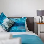 Modern 1-Bed With Panoramic View In Central London
