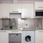 Bob W Tower Hill Residences