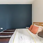 Spacious Air-Conditioned Double Room With Workspace