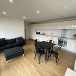 Peaceful 1Bd Flat With Balcony - Bethnal Green