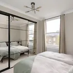 Luxurious Modern Flat In Charming Little Venice