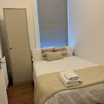 Cheerful 3 Bedroom Apartment