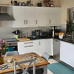 Nice Apartment In Barnes