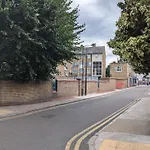 Wades Place E14