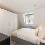 Hyde Park London Chic 4 Bedrooms House