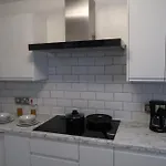 Stylish Apartment Near Excel London- Sleeps 4!