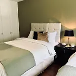 2 Bedroom Spacious Apartment In London