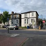 Amazing En-Suite Apartment In Finchley Central