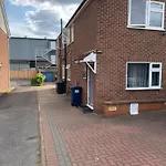 Amazing En-Suite Apartment In Finchley Central