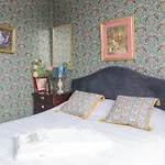 Flat In London