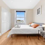 Spacious Sleep 11 With Terrace In Earls Court Ec99