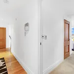 Sleeps 8, Parking, River Views, Chelsea 3 Bdr Apt