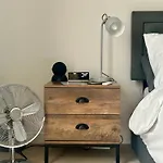 My Apartment Brixton - Modern Double Room With En-Suite